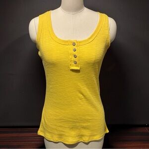 Kissfix Ribbed Yellow Sleeveless Women's Tank Top w/ Buttons